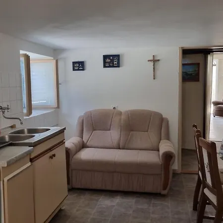 펜션 Back To The Future 자다르